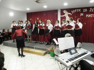 Ženski pevski zbor Taužentrože iz Trebelnega