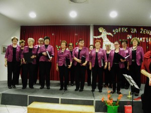 Ženski pevski zbor Harmonija iz Ivančne Gorice